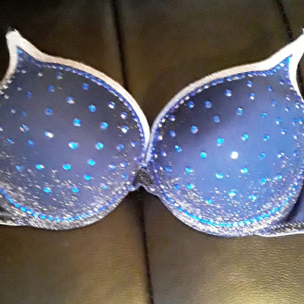 Custom designed Bralette - Picture 2 of 3
